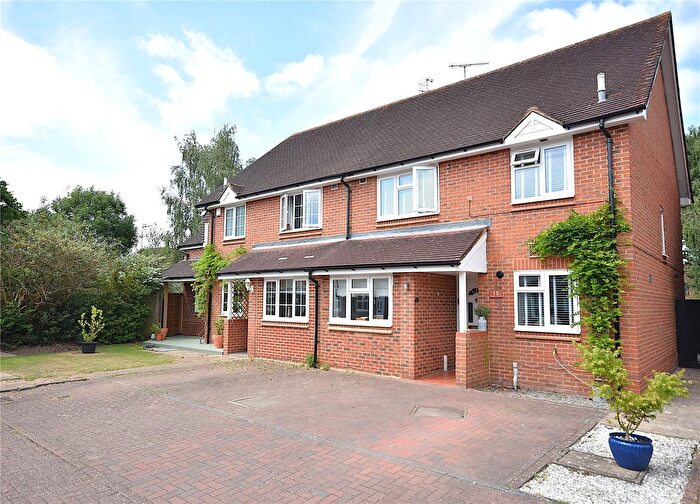 3 Bedroom Semi-Detached House For Sale In Smallfield, Surrey, RH6