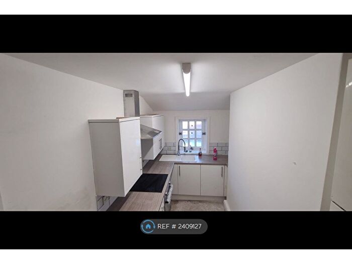 1 Bedroom Flat To Rent In Market Street, Birkenhead, CH41