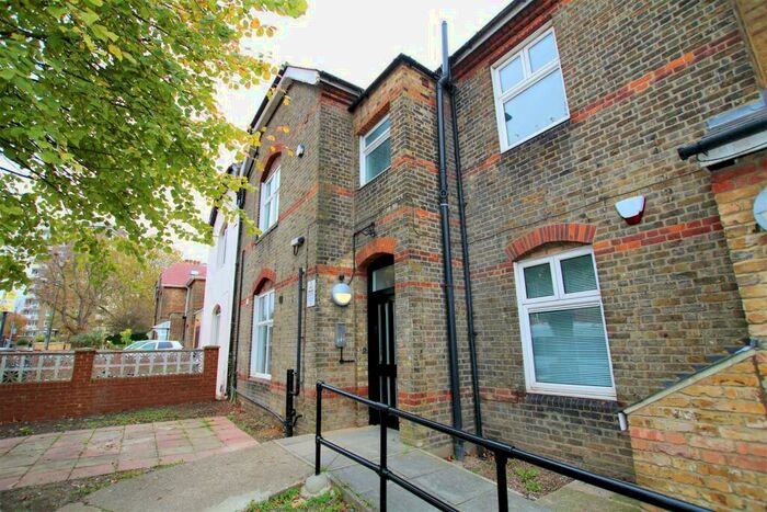 1 Bedroom Apartment To Rent In Harlesden Road, Willesden, London, NW10