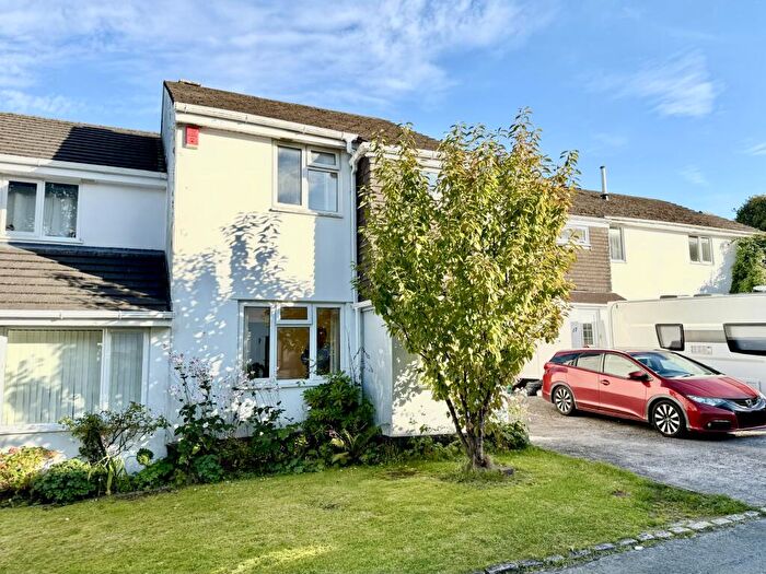 3 Bedroom Semi-Detached House For Sale In Horrabridge, Yelverton, PL20