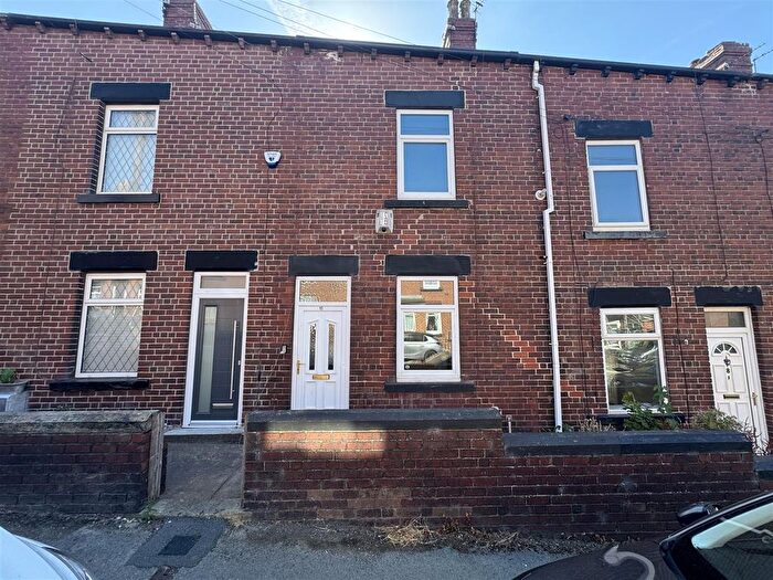 3 Bedroom Terraced House To Rent In Mount Street, Ardsley, Barnsley, S71