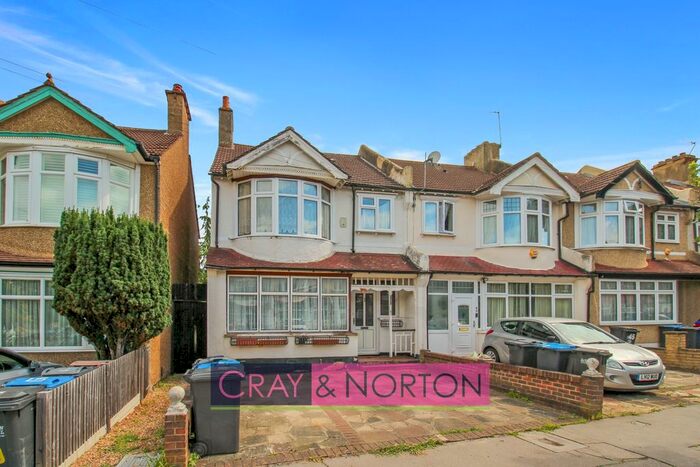 3 Bedroom End Of Terrace House To Rent In Craigen Avenue, Addiscombe, CR0