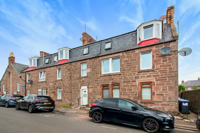 1 Bedroom Flat To Rent In Aberdour Place, Inverbervie, Montrose, Aberdeenshire, DD10