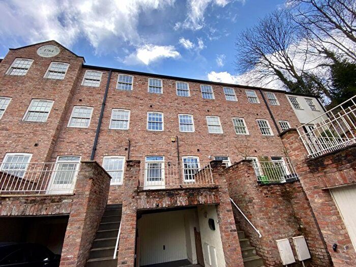4 Bedroom Town House To Rent In Wards Lane, Congleton, CW12