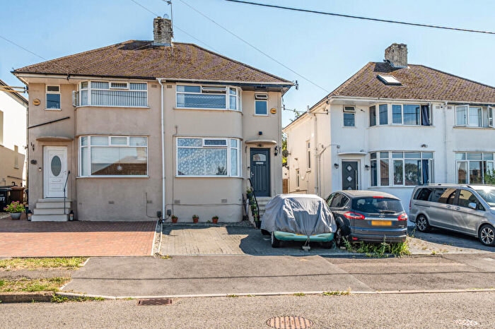 3 Bedroom Semi-Detached House For Sale In Montagu Road, Oxford, OX2