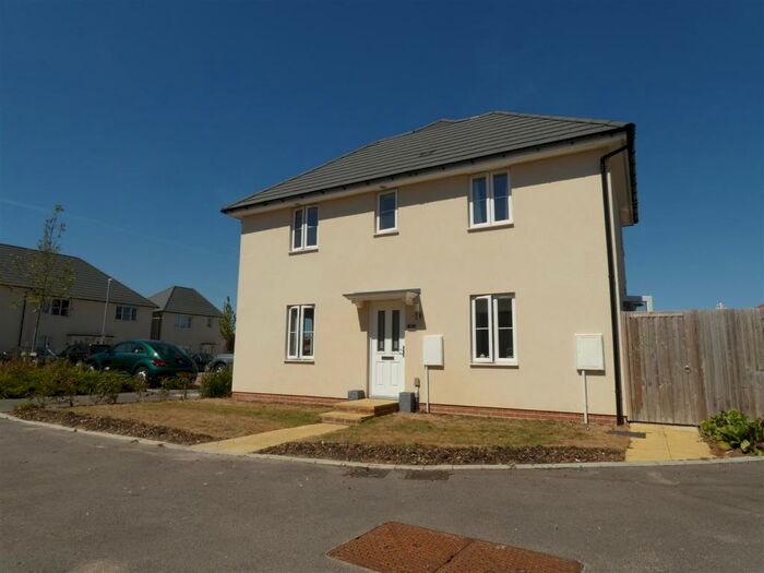 3 Bedroom House To Rent In Rhondda Vale, Aylesham, Canterbury, CT3