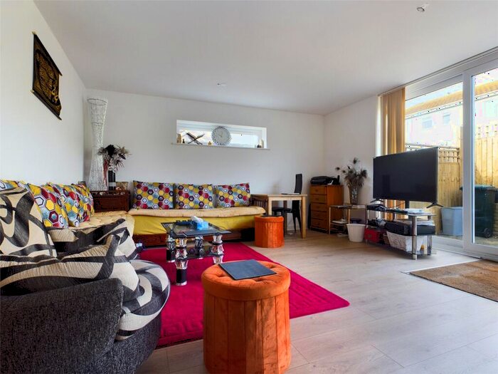 3 Bedroom Apartment To Rent In Steyning Avenue, Peavehaven, BN10