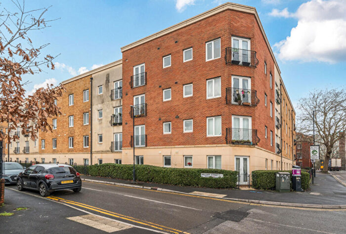 1 Bedroom Apartment For Sale In William Street, Bedminster, Bristol, Somerset, BS3
