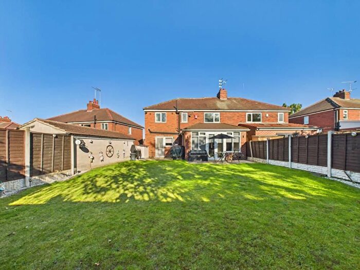 4 Bedroom Semi-detached House For Sale In Grove Lea Crescent, Pontefract, WF8