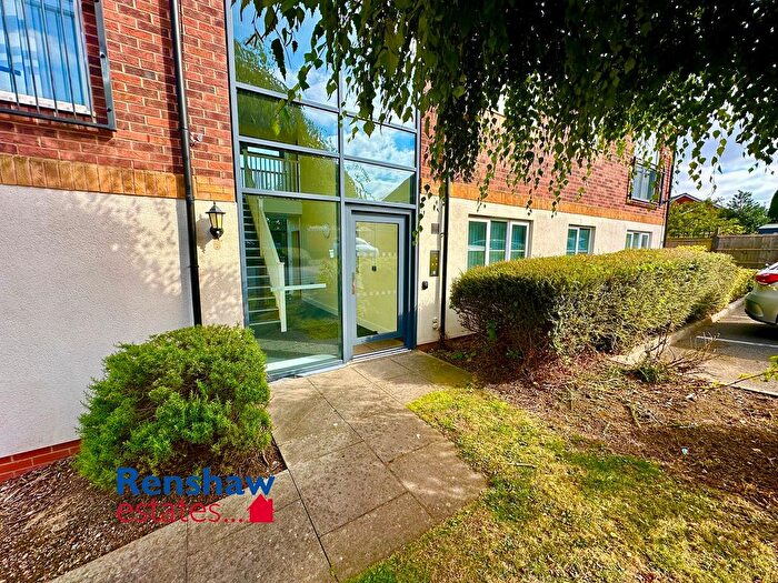 2 Bedroom Flat To Rent In Great Northern Close, Ilkeston, Derbyshire, DE7