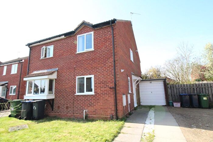 2 Bedroom Semi-Detached House To Rent In Blenheim Crescent, Leamington Spa, Warwickshire, CV31