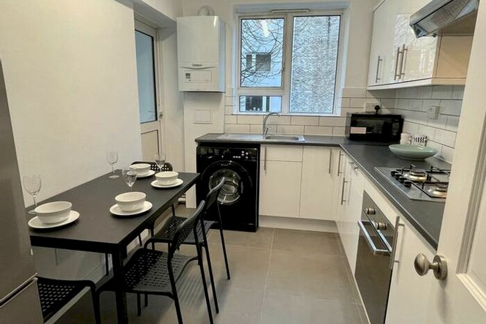 4 Bedroom Flat To Rent In Cumberland Market, Euston, Camden, West End, Ucl/Uclh, Regents Park, Warren Street, London, NW1