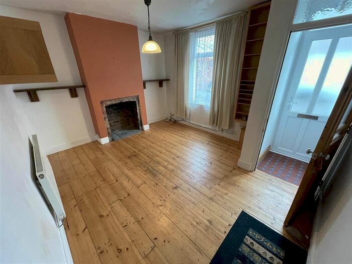 2 Bedroom Property To Rent In Woodcock Street, Roath, Cardiff, CF24