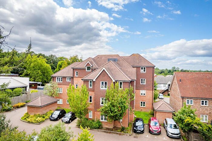 1 Bedroom Flat For Sale In Woodview Way, Woodview Way, CR3