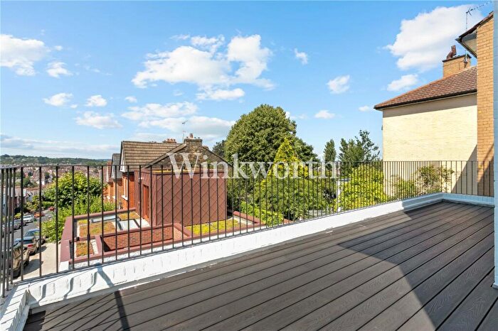 2 Bedroom Apartment To Rent In Hill House, Ridge Road, London, N8
