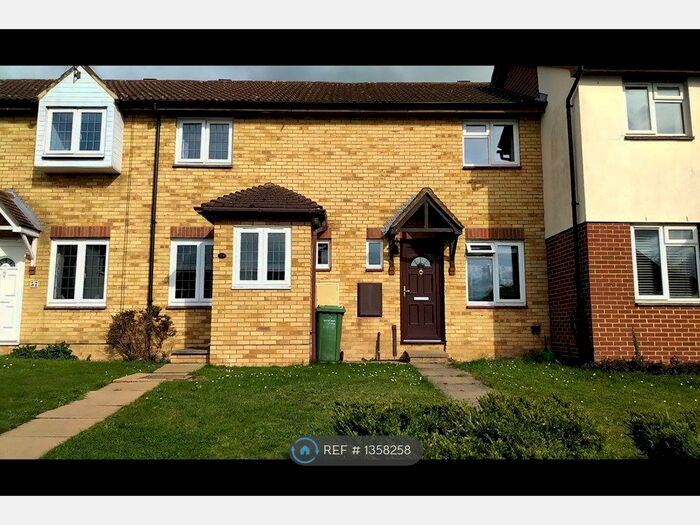 2 Bedroom Terraced House To Rent In Pebmarsh Drive, Wickford, SS12
