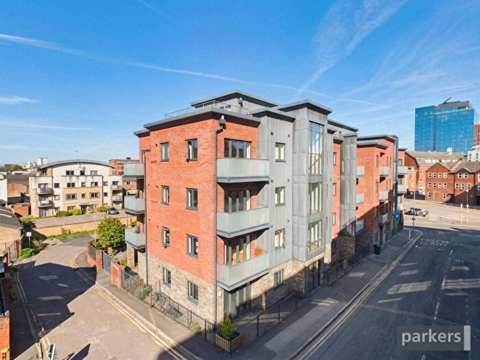 1 Bedroom Apartment To Rent In Weldale Street, Reading, Berkshire, RG1