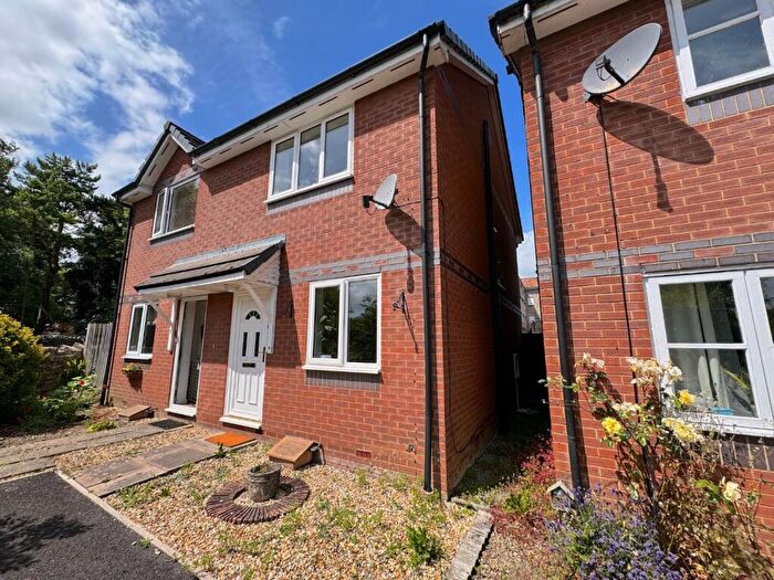 2 Bedroom Semi-Detached House To Rent In Bowling Green, BA16