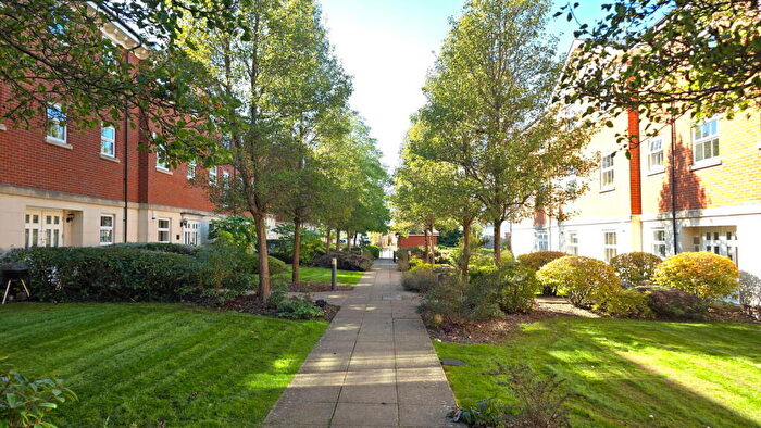 2 Bedroom Flat To Rent In Jago Court, Newbury, RG14