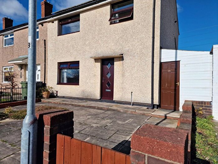 3 Bedroom Semi-Detached House To Rent In Smithy Parade, Dewsbury, West Yorkshire, WF12
