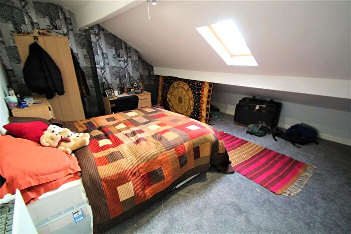 4 Bedroom Terraced House To Rent In Mayville Street, Hyde Park, Leeds, LS6