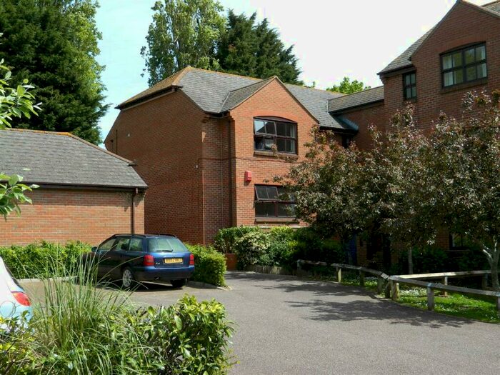 2 Bedroom Apartment To Rent In Exeter, EX2