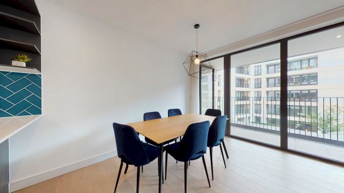 3 Bedroom Flat To Rent In Gorsuch Place, London, E2