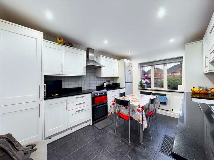 2 Bedroom Apartment To Rent In Brook Road, Borehamwood, WD6