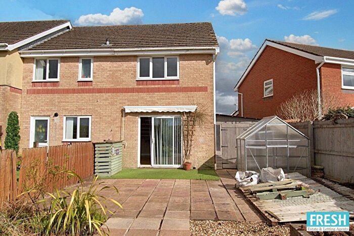2 Bedroom Semi-Detached House For Sale In Clos Marina, Gowerton, Swansea, SA4