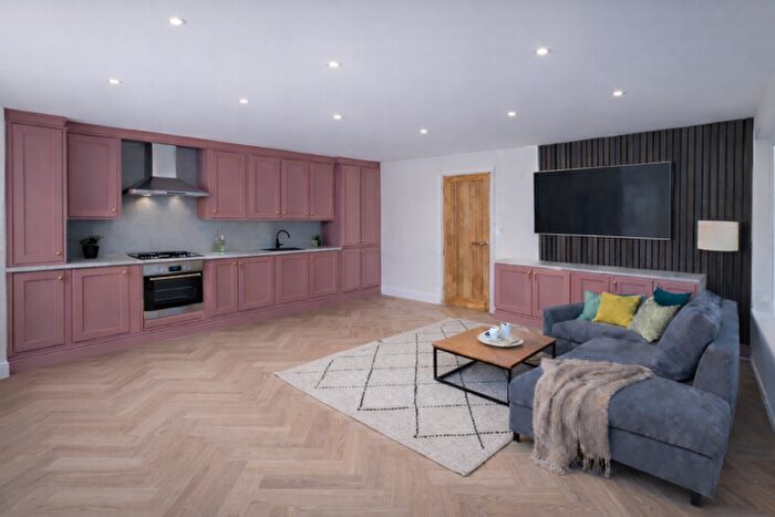 7 Bedroom House To Rent In Raddlebarn Court - Bed, Selly Oak, West Midlands, B29