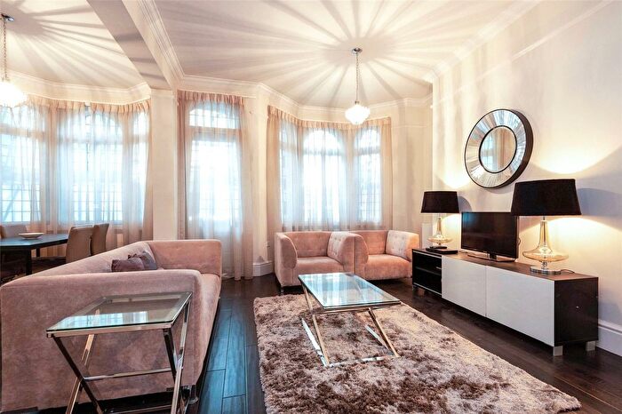 2 Bedroom Flat To Rent In Westminster Palace Gardens, Artillery Row, London, SW1P