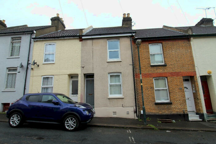 2 Bedroom Terraced House To Rent In Charter Street, Chatham, Kent, ME4