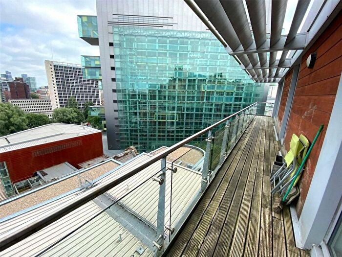 2 Bedroom Apartment To Rent In Leftbank, Spinningsfields, Manchester City Centre, M3