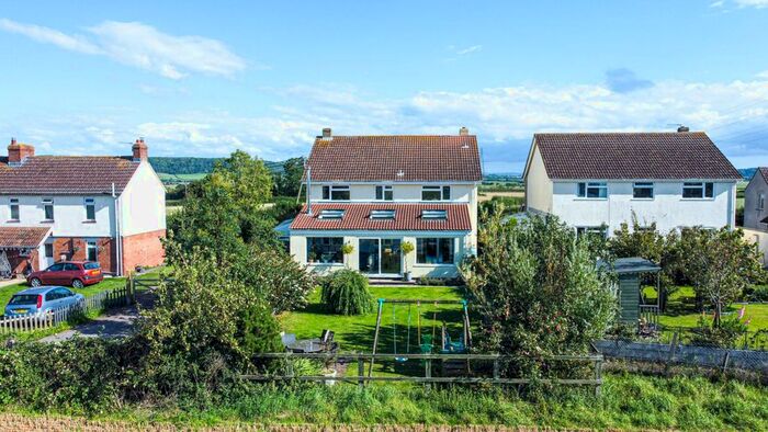 4 Bedroom Detached House For Sale In Main Road, Othery, Bridgwater, TA7