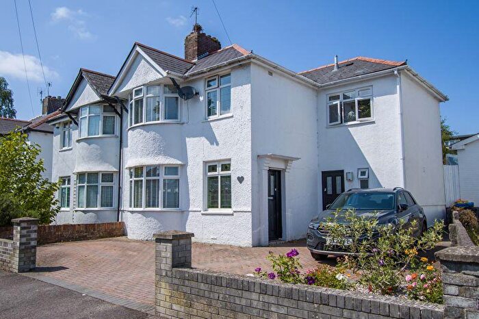 5 Bedroom Semi-Detached House For Sale In Wordsworth Avenue, Penarth, CF64