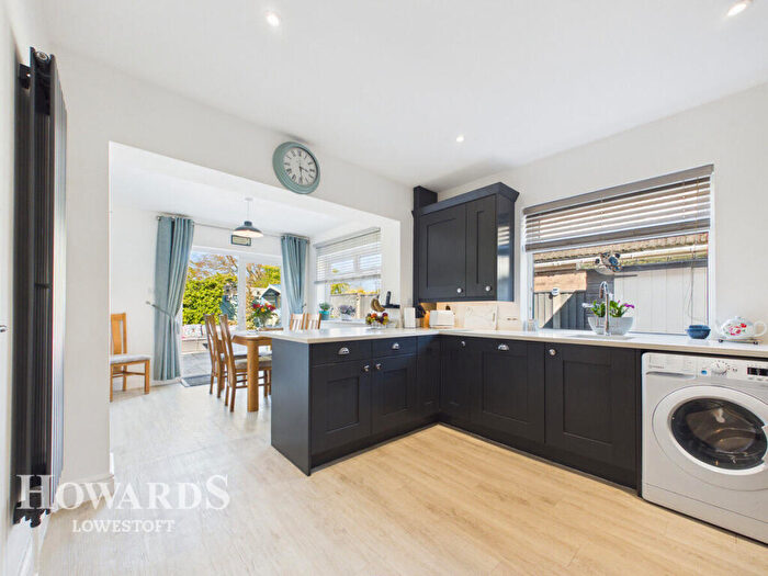 3 Bedroom Detached Bungalow For Sale In Church Road, Kessingland, NR33