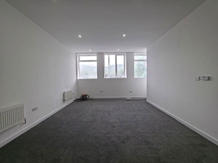 1 Bedroom Flat To Rent In Ystrad Road, Pentre, CF41
