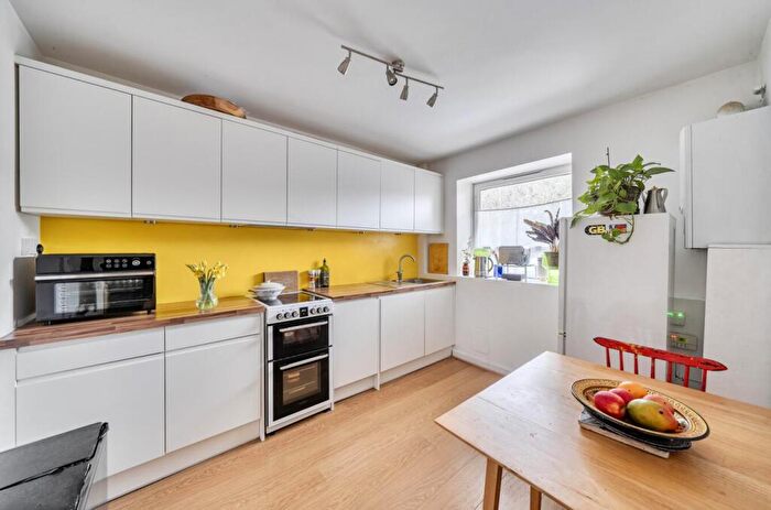 Studio For Sale In Bissextile House, Bliss Crescent, London, SE13
