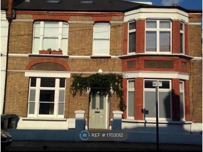 3 Bedroom Flat To Rent In Nelgarde Road, London, SE6