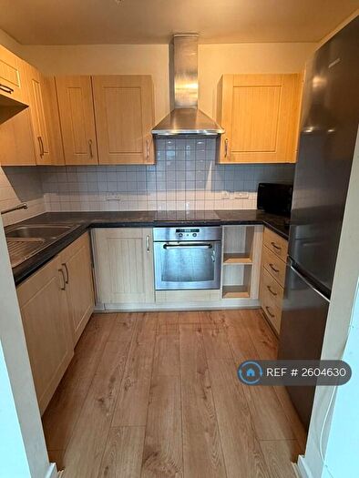 2 Bedroom Flat To Rent In Caister Hall, Coventry, CV1