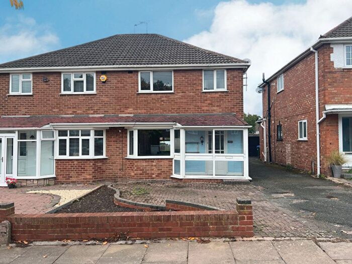 3 Bedroom Semi-Detached House For Sale In Anderson Crescent, Great Barr, Birmingham, B43