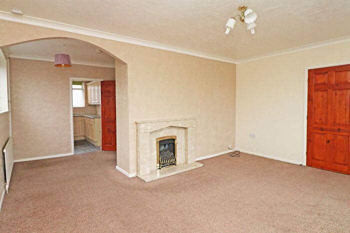 3 Bedroom Bungalow For Sale In Bowness Avenue, Fleetwood, FY7