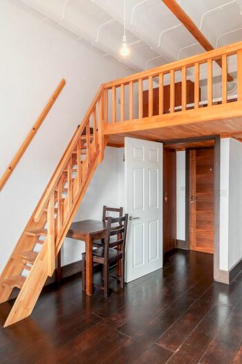 1 Bedroom Studio To Rent In Edgware Road, London, NW2