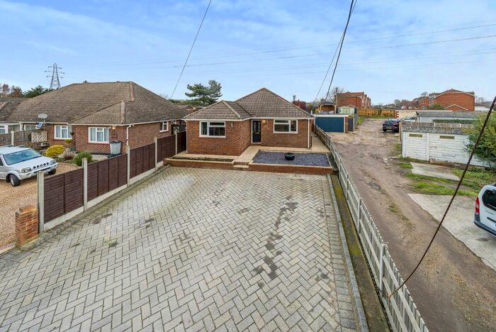 3 Bedroom Detached Bungalow For Sale In Annie Road, Snodland, ME6