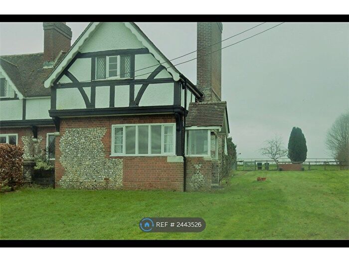 3 Bedroom End Of Terrace House To Rent In May Cottages, Winchester, SO21