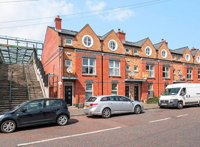 5 Bedroom End Of Terrace House For Sale In Northbrook Street, Belfast, BT9