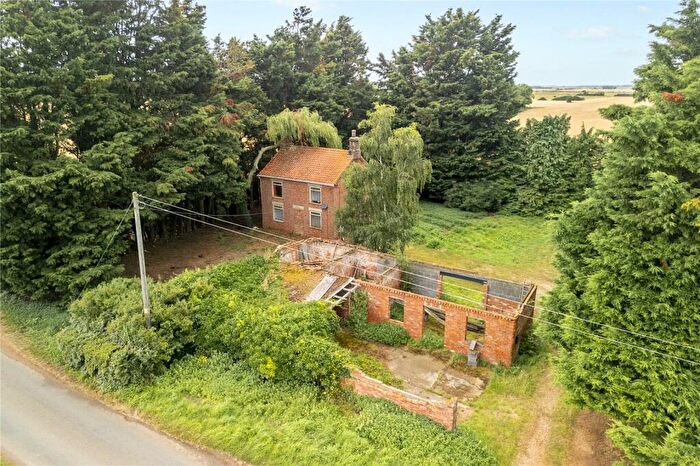 Farm House For Sale In Littleworth Drove, Heckington Fen, Sleaford, Lincolnshire, NG34