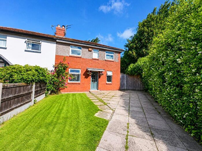 2 Bedroom Semi-Detached House For Sale In Shaftesbury Avenue, Southport, Merseyside, PR8