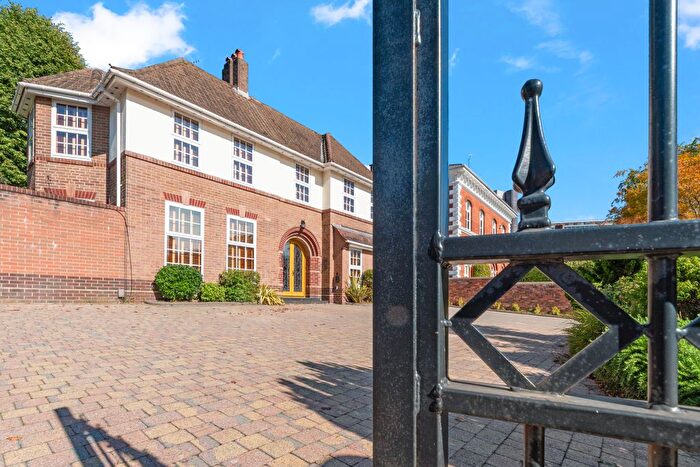 7 Bedroom Detached House To Rent In Harborne Road, Birmingham, B15