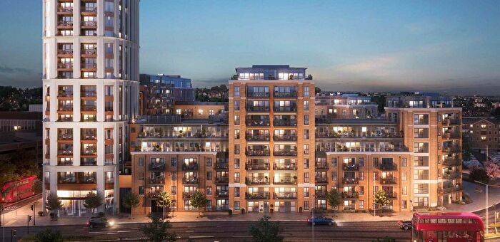 2 Bedroom Flat To Rent In Brook Street, Kingston Upon Thames, KT1